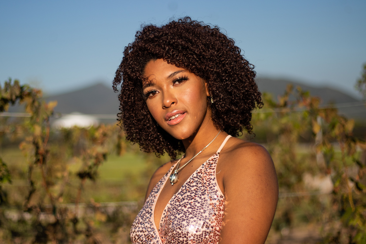 Victoria Herrera Make Up Artist