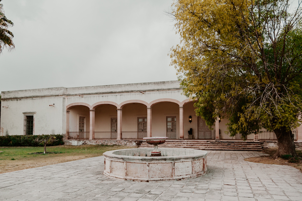 HACIENDA SANTA ANA Y LOBOS