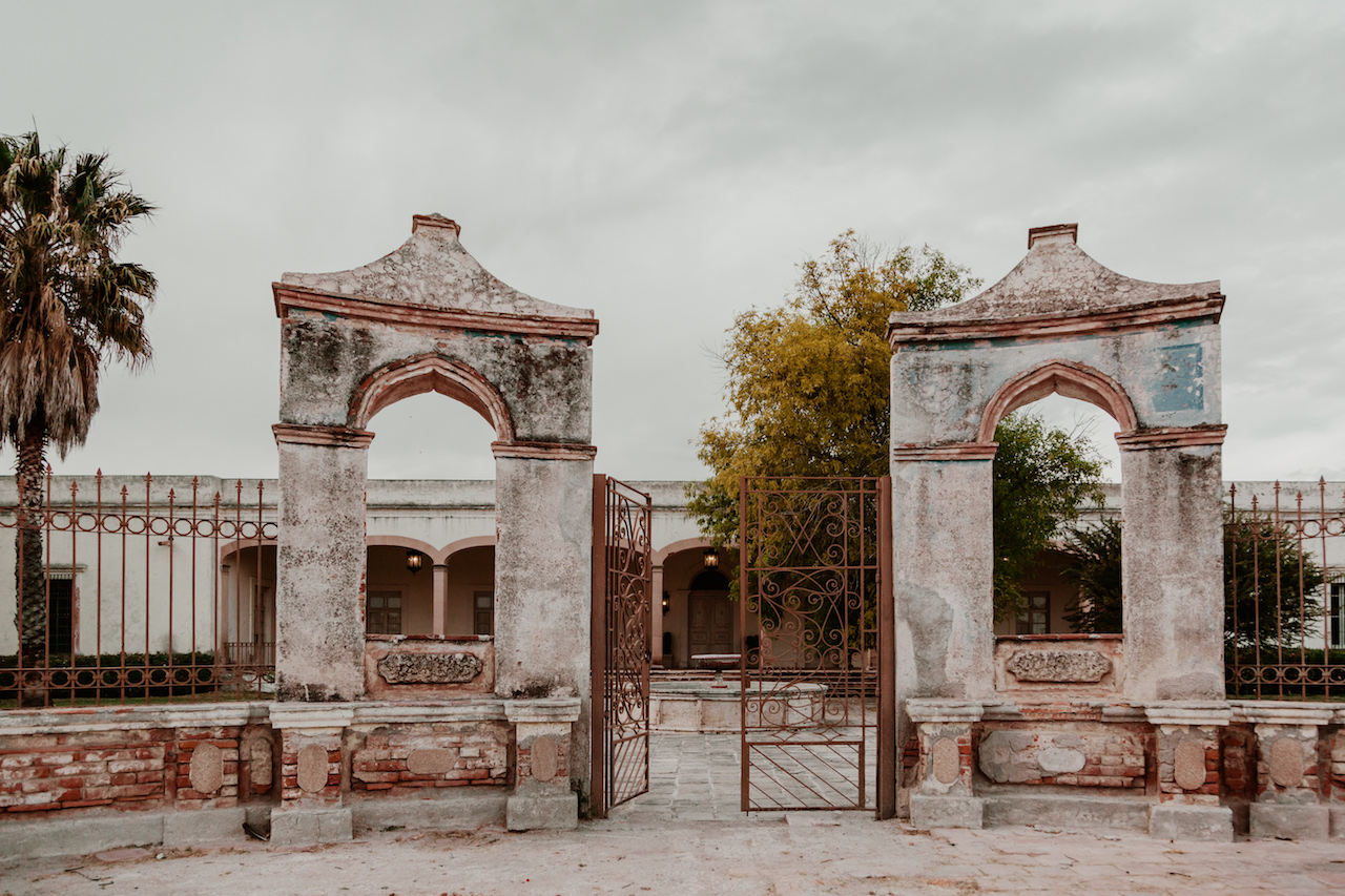 HACIENDA SANTA ANA Y LOBOS