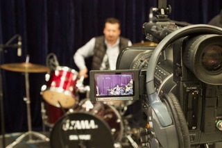 Servicio, Audio y Espectáculos