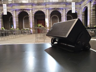 Servicio, Audio y Espectáculos