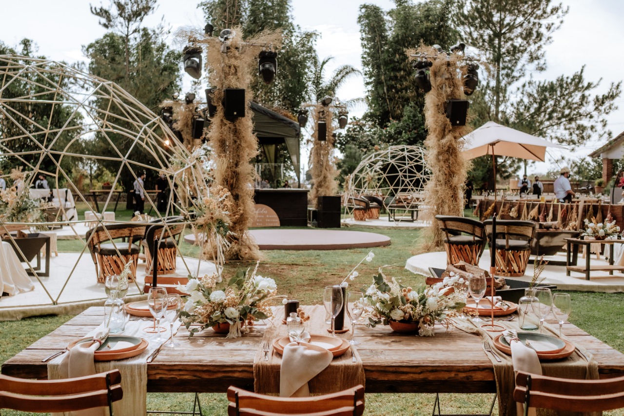 Atípico BANQUETERIA