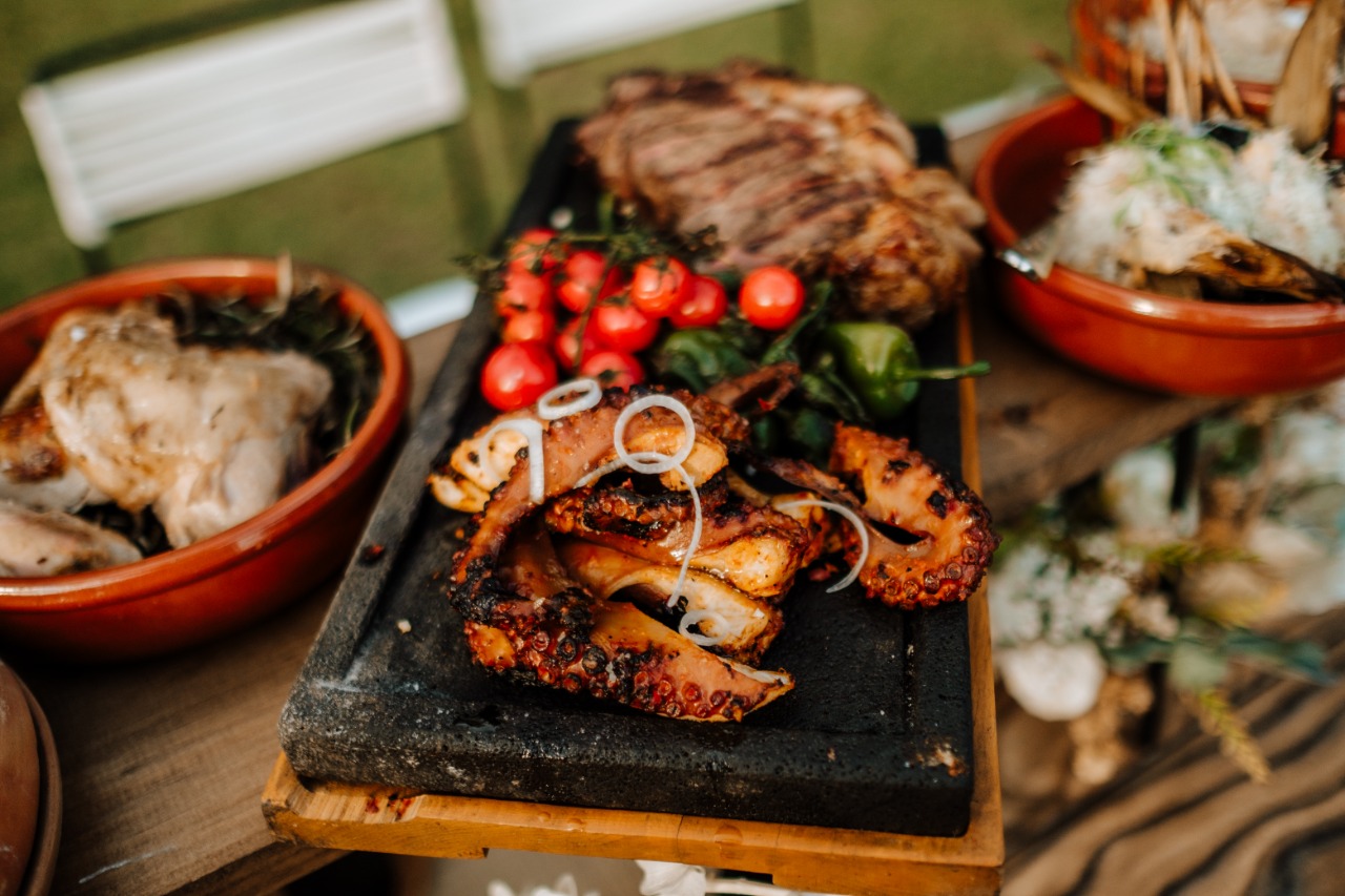 Atípico BANQUETERIA