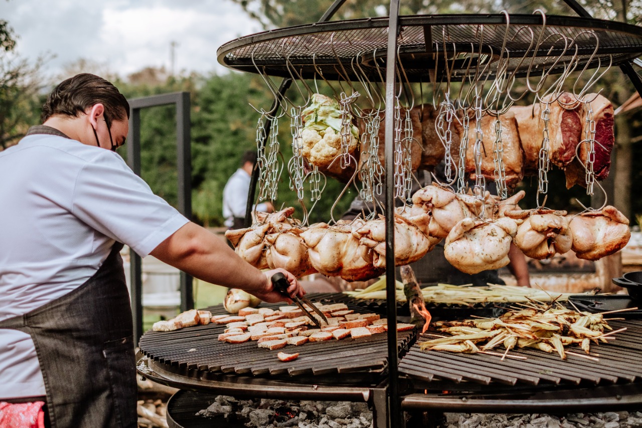 Atípico BANQUETERIA